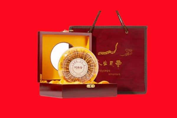 收购资讯:琼海市回收冬虫夏草是按克吗